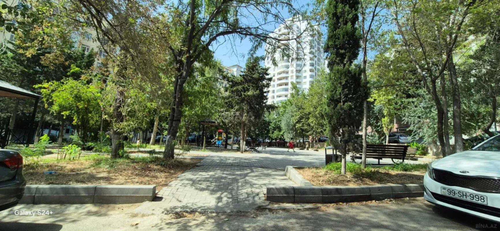 Kirayə verilir 3 otaqlı mənzil 135 m²