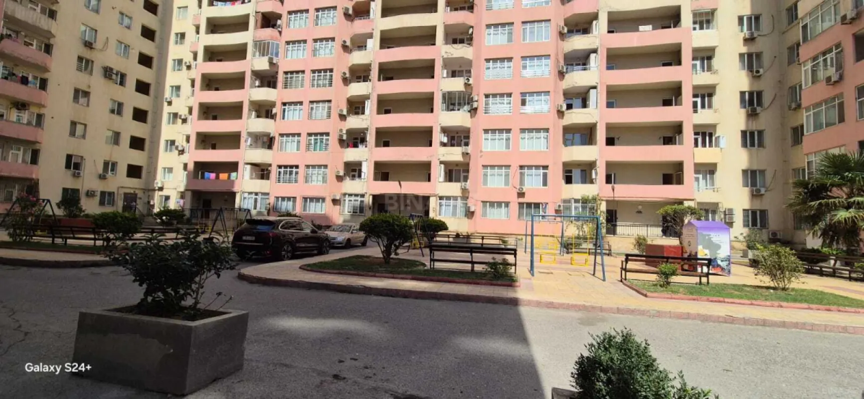 Kirayə verilir 3 otaqlı mənzil 135 m²