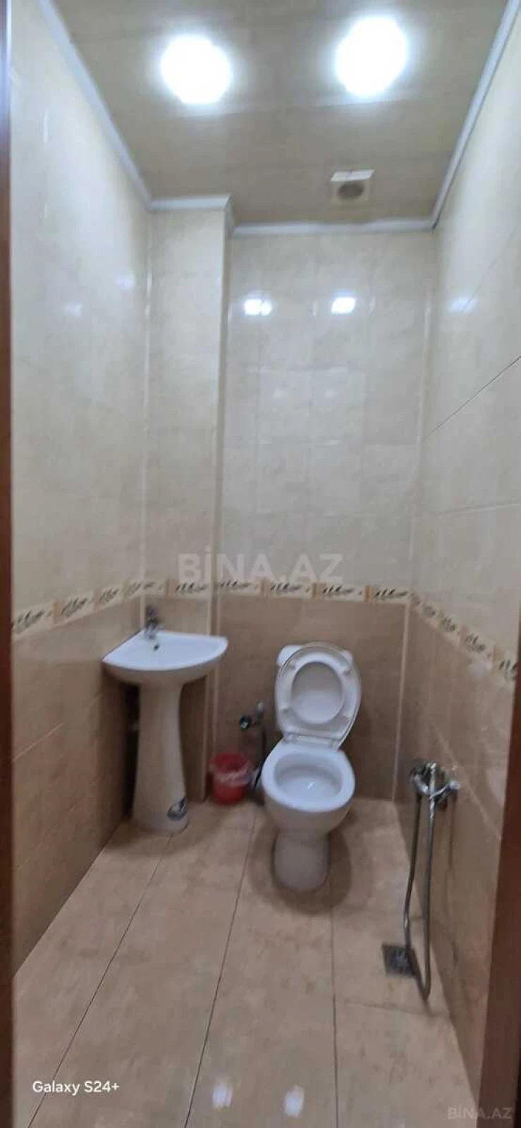 Kirayə verilir 3 otaqlı mənzil 135 m²