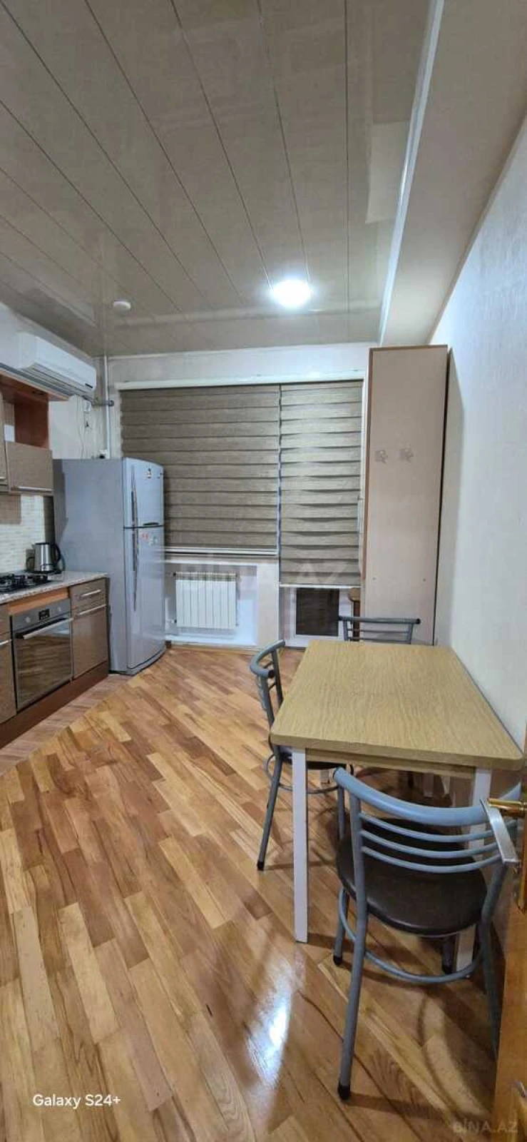 Kirayə verilir 3 otaqlı mənzil 135 m²