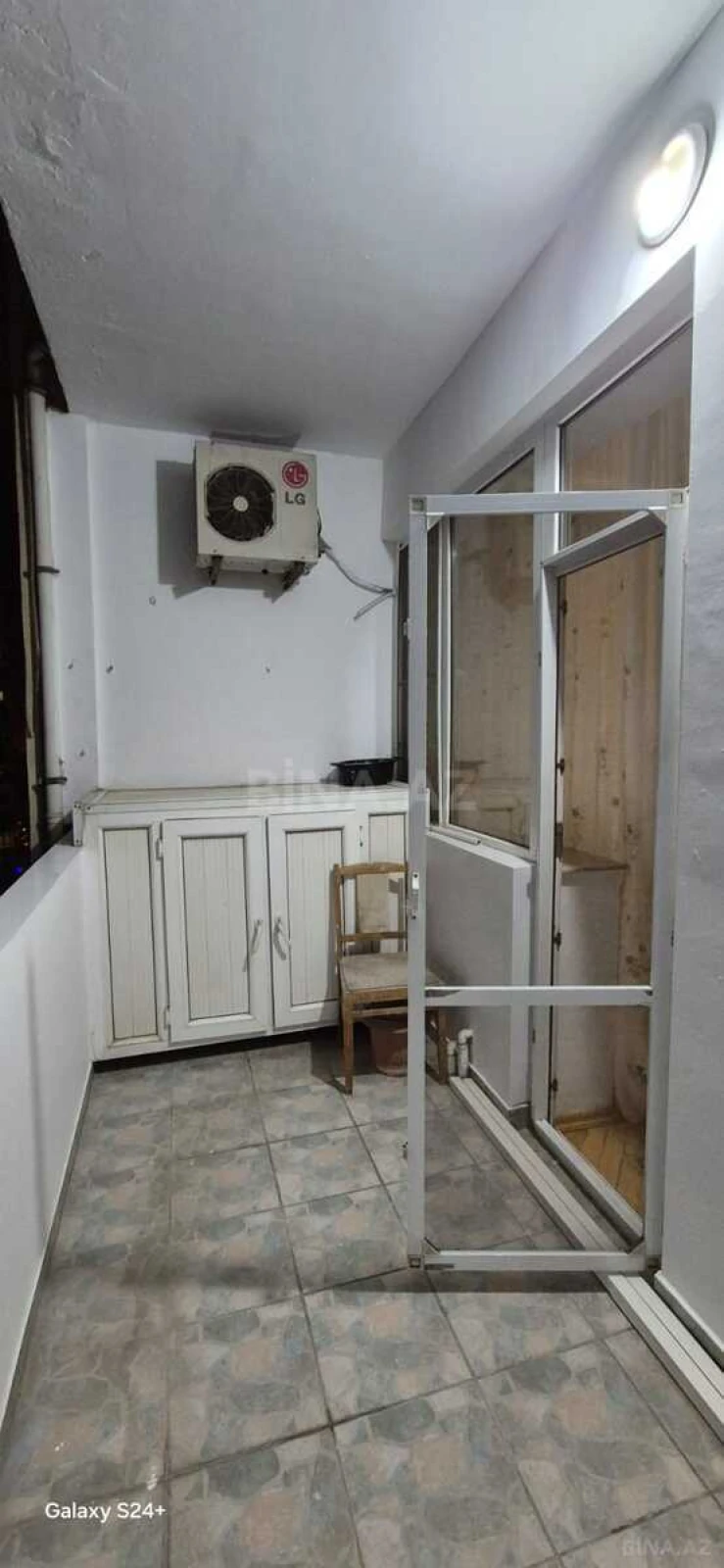 Kirayə verilir 3 otaqlı mənzil 135 m²