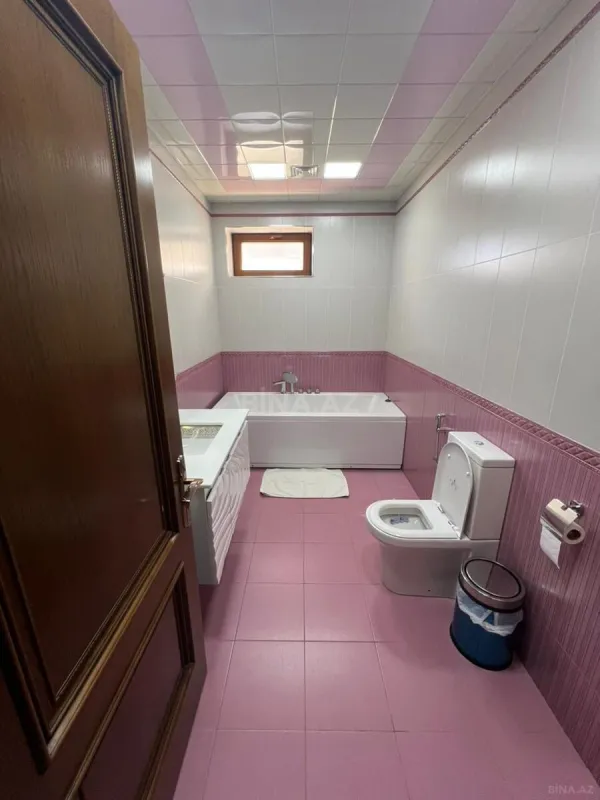 Satılır 10 otaqlı həyət evi 450 m²