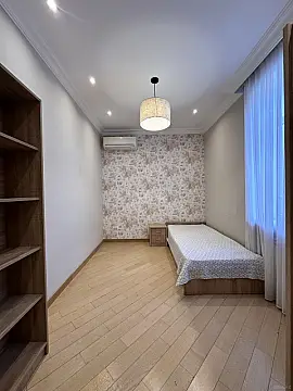 Satılır 2 otaqlı mənzil 45 m²