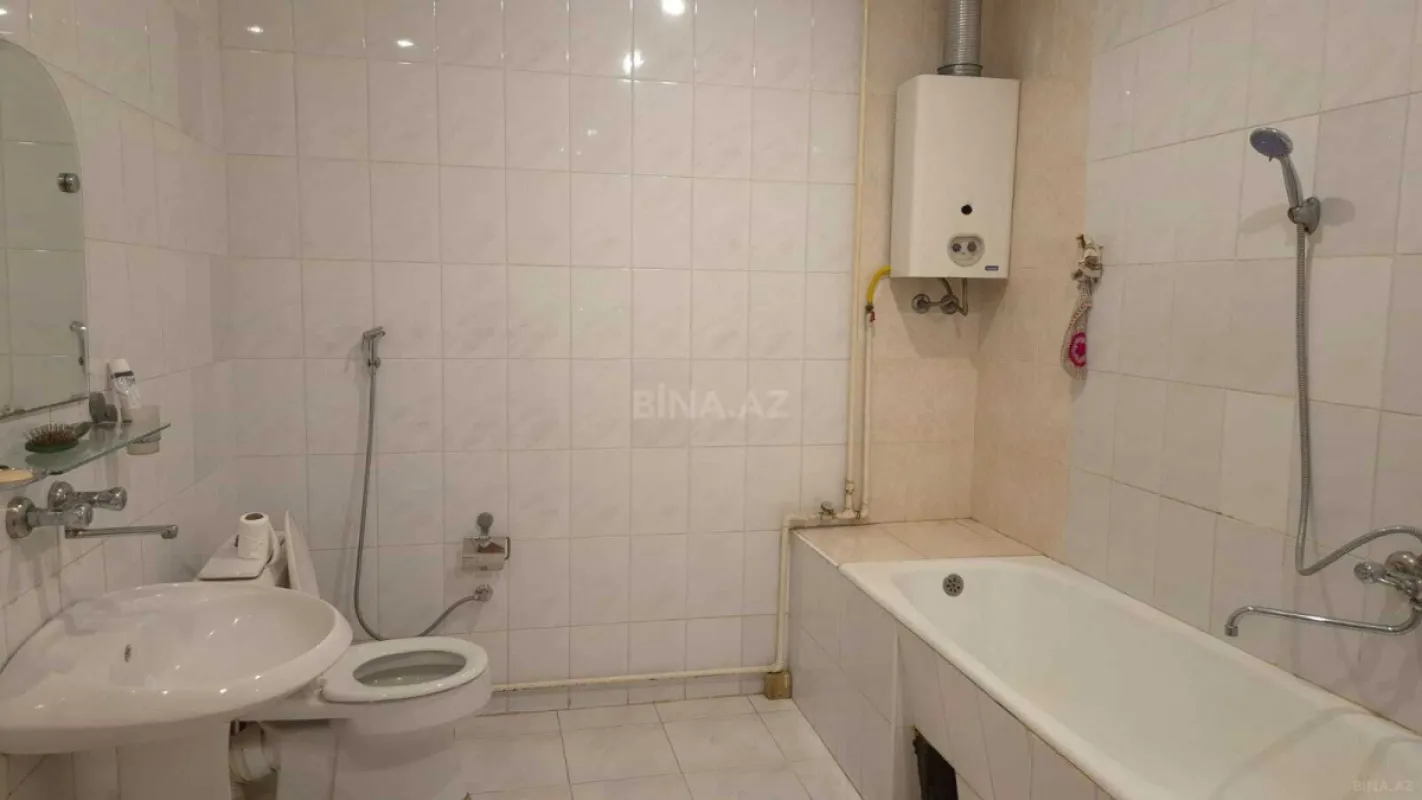 Kirayə verilir 6 otaqlı həyət evi 250 m²