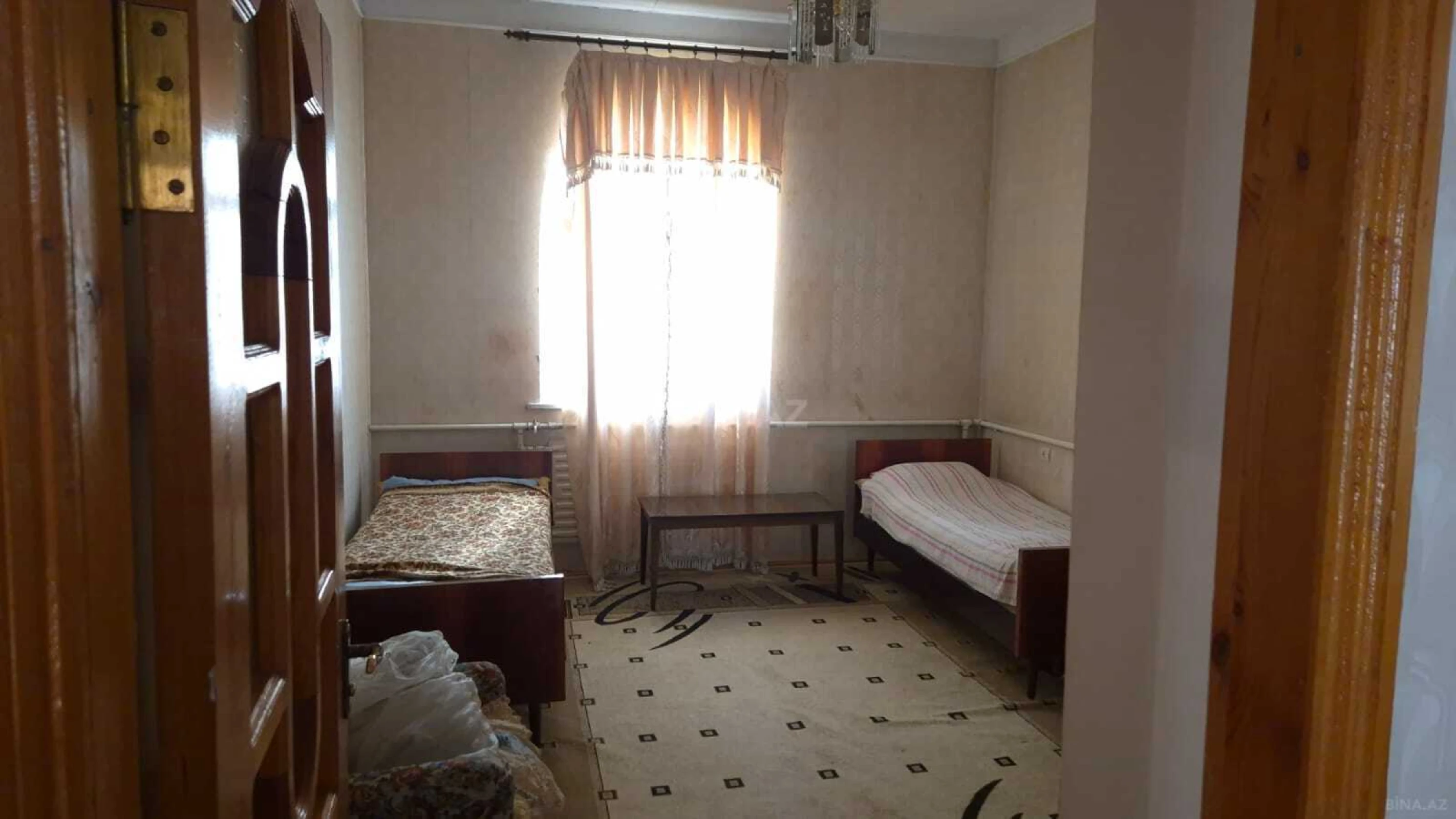 Kirayə verilir 6 otaqlı həyət evi 250 m²
