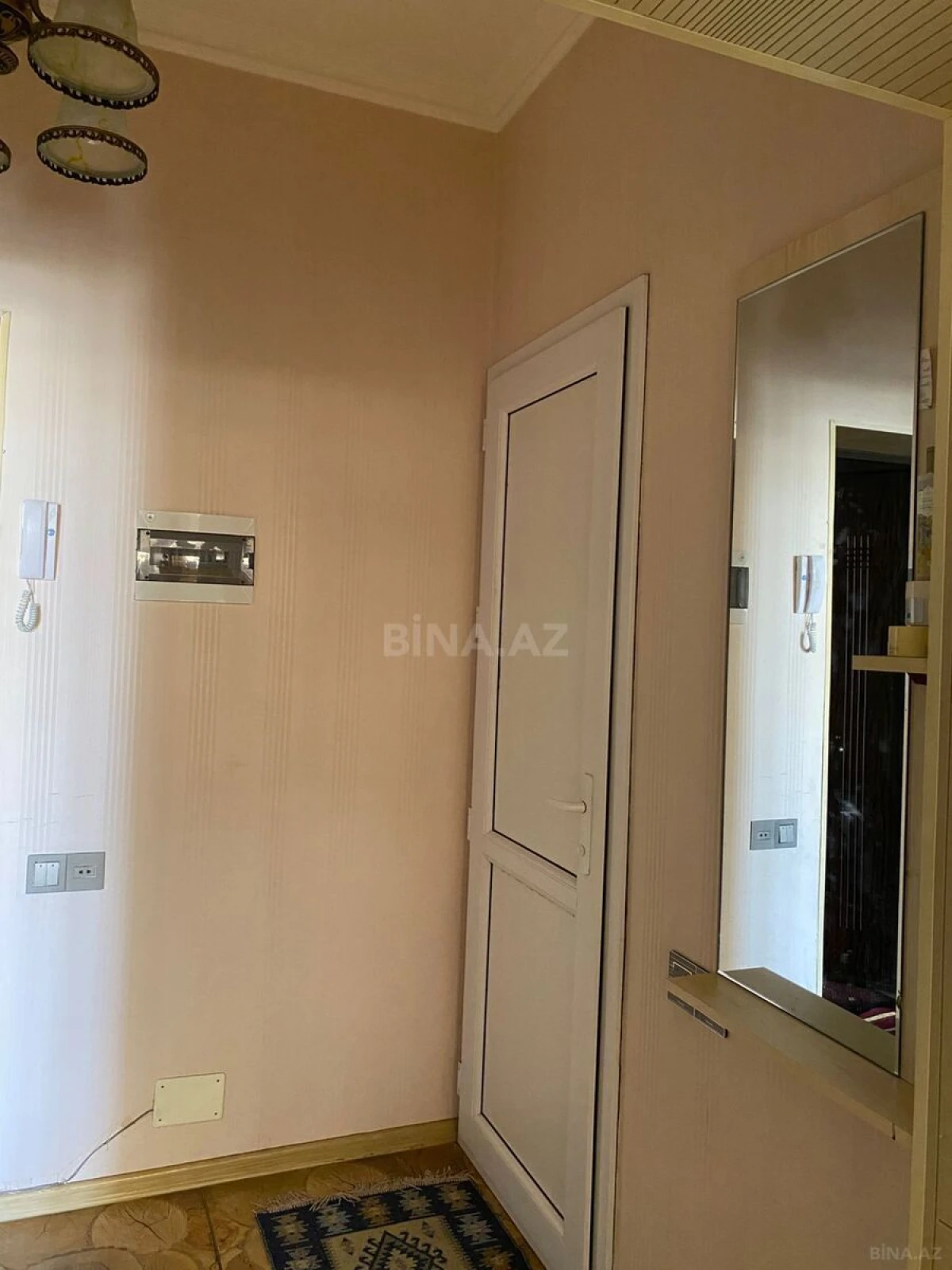 Kirayə verilir 2 otaqlı mənzil 55 m²