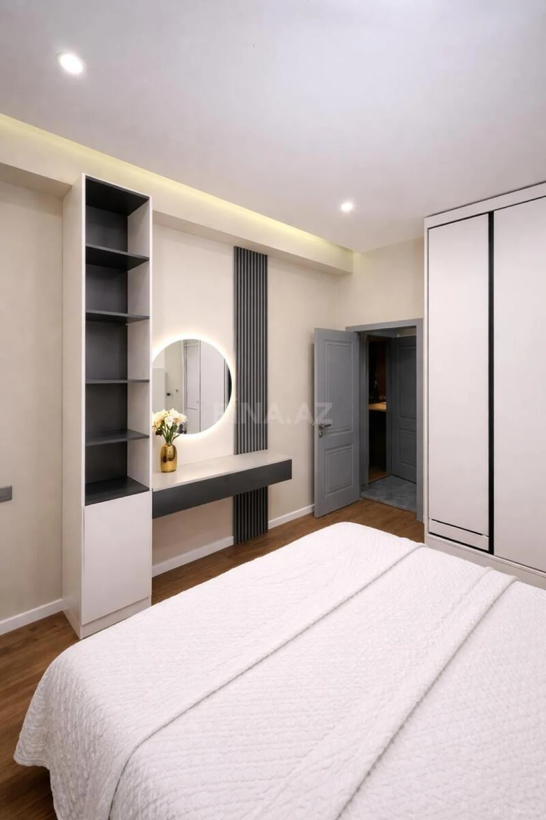 Satılır 2 otaqlı mənzil 70 m²