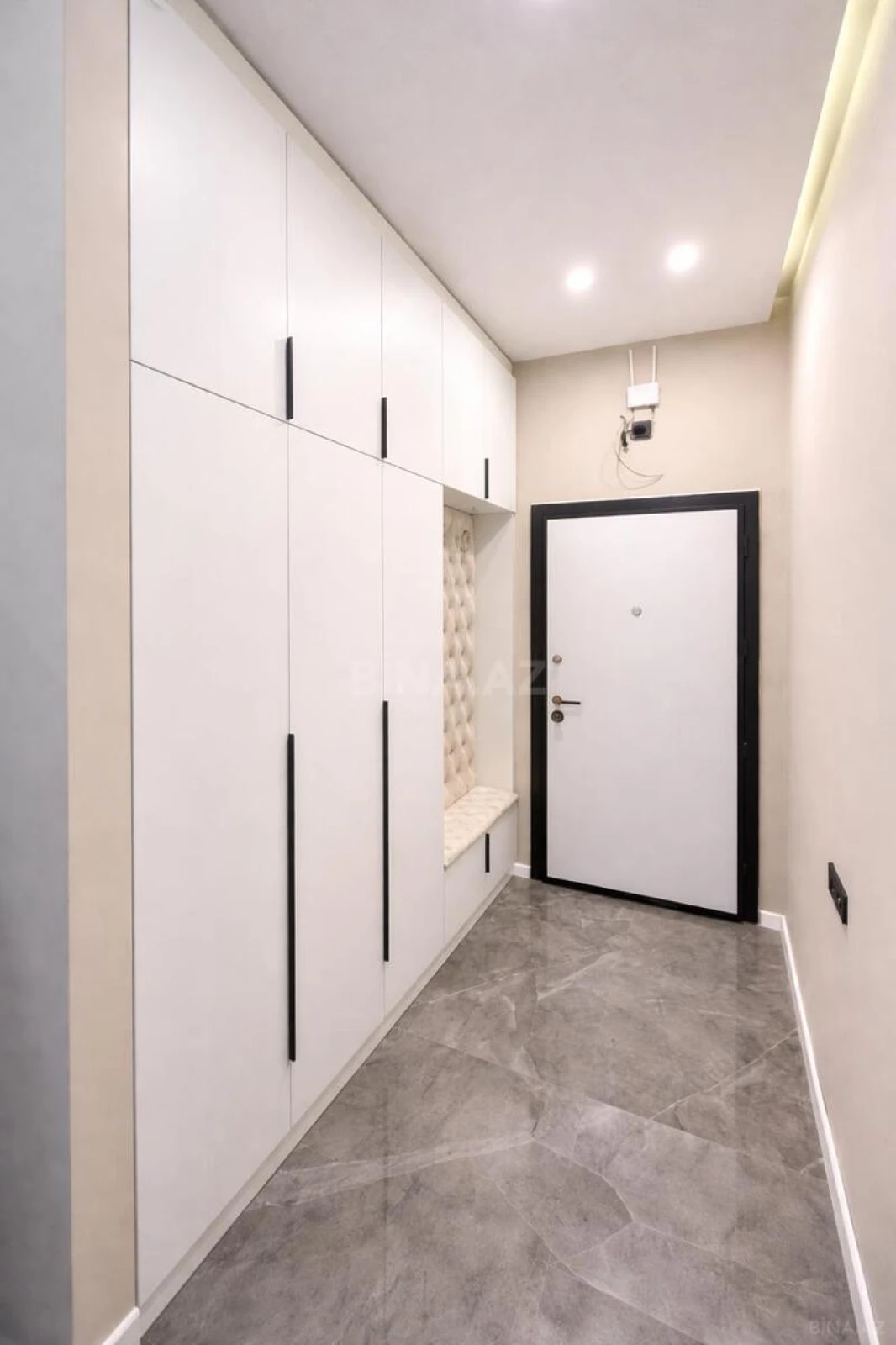 Satılır 2 otaqlı mənzil 70 m²