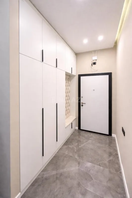 Satılır 2 otaqlı mənzil 70 m²