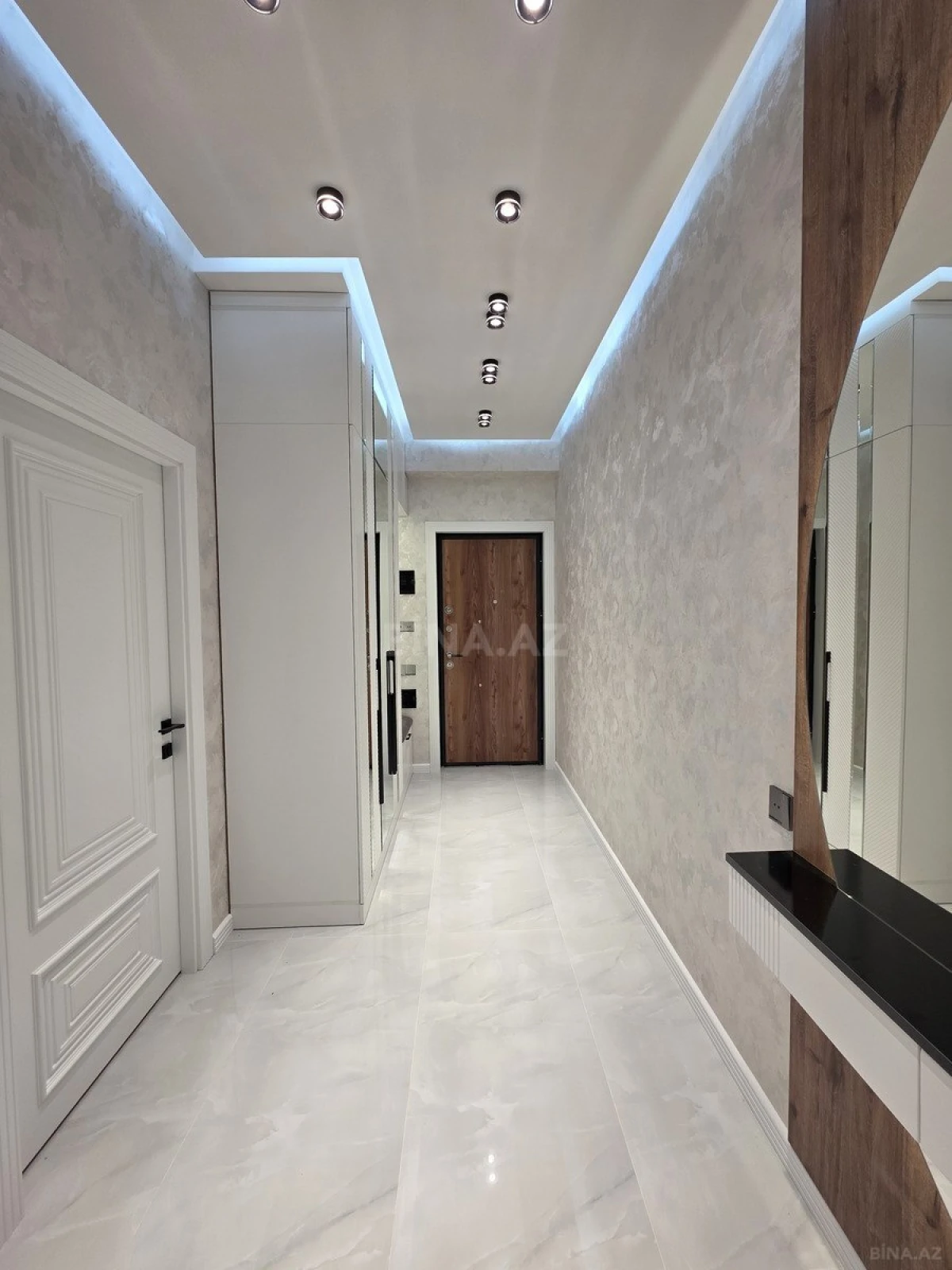 Satılır 2 otaqlı mənzil 55 m²