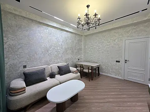 Satılır 2 otaqlı mənzil 55 m²