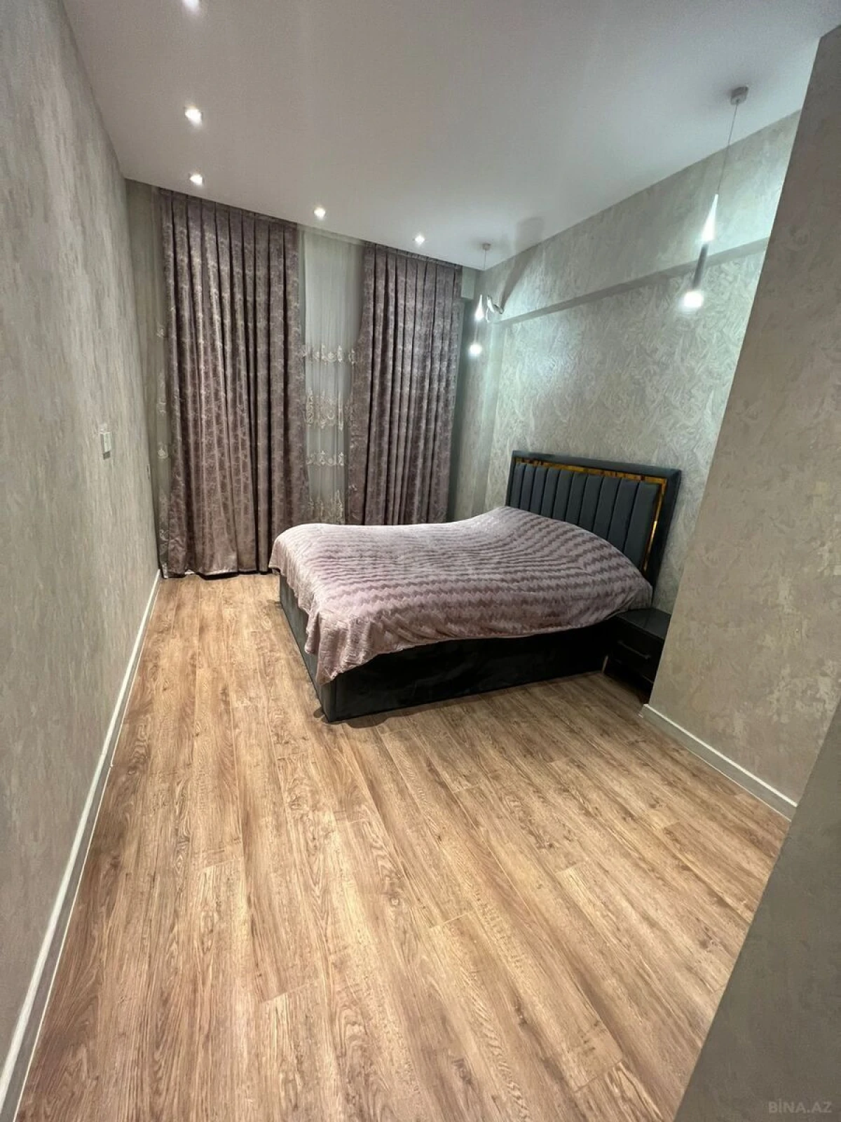 Kirayə verilir 2 otaqlı mənzil 65 m²