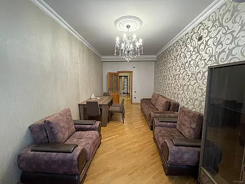 Kirayə verilir 2 otaqlı mənzil 70 m² — Bakı 2 otaq 70.00 m²