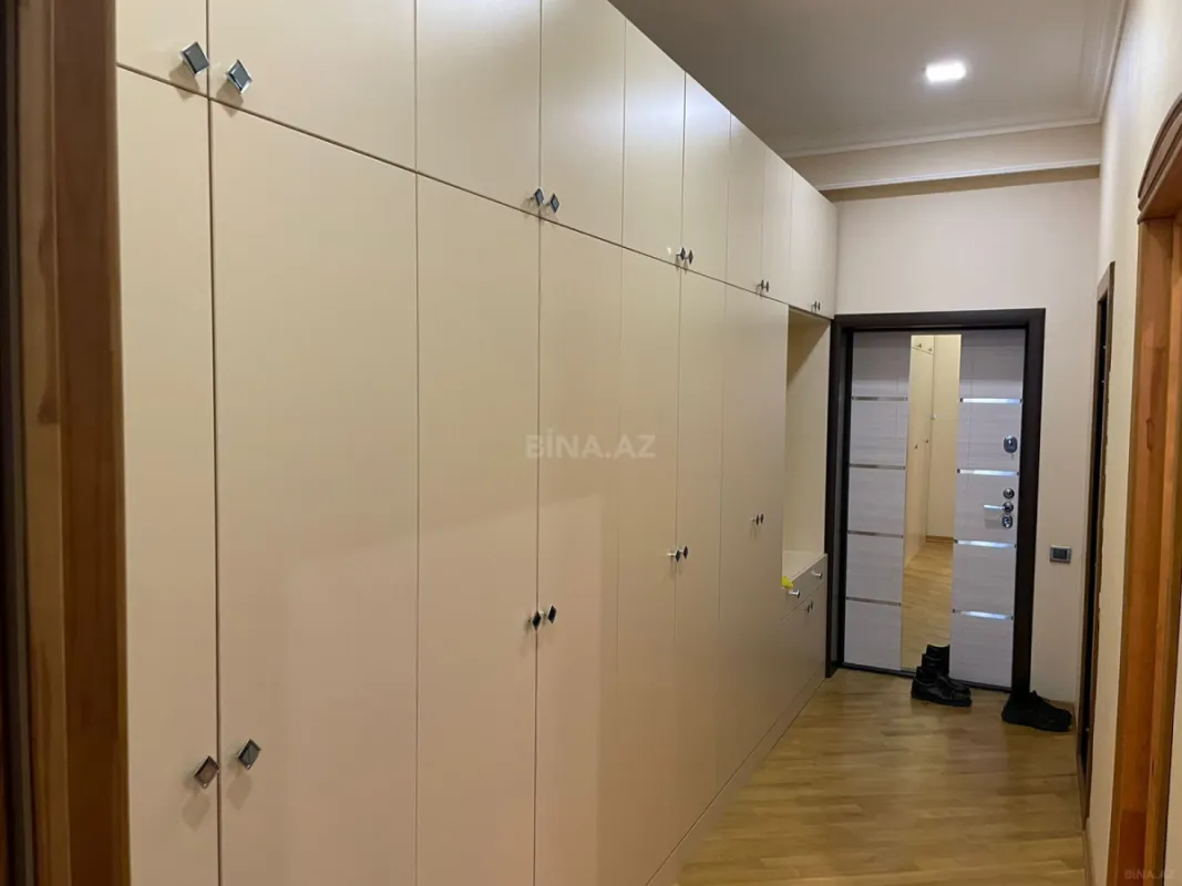 Kirayə verilir 2 otaqlı mənzil 70 m²