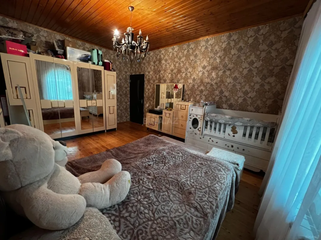 Satılır 4 otaqlı həyət evi 150 m²