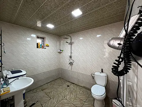 Satılır 4 otaqlı həyət evi 150 m²
