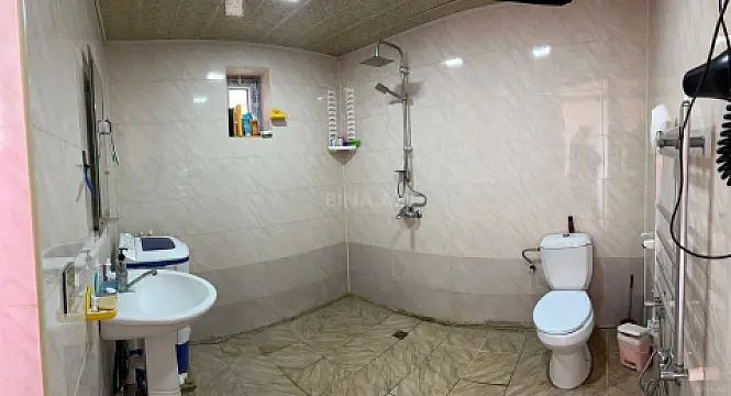 Satılır 4 otaqlı həyət evi 150 m²