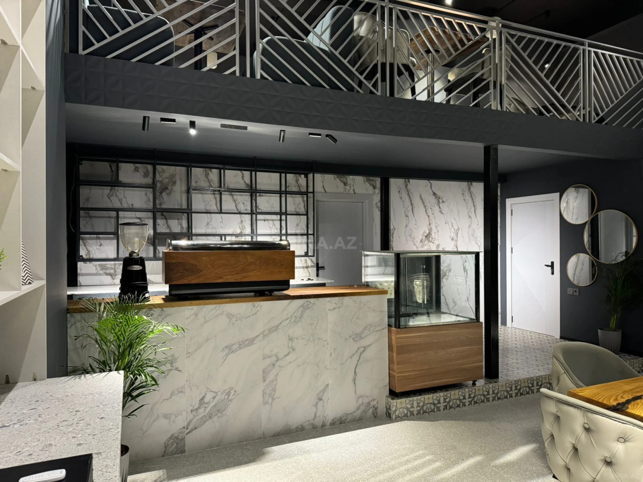 Satılır obyekt 125 m²