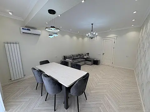 Kirayə verilir 3 otaqlı mənzil 145 m²