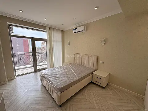 Kirayə verilir 3 otaqlı mənzil 145 m²