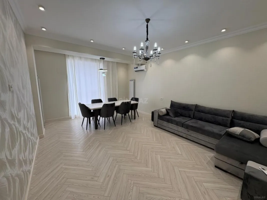 Kirayə verilir 3 otaqlı mənzil 145 m²