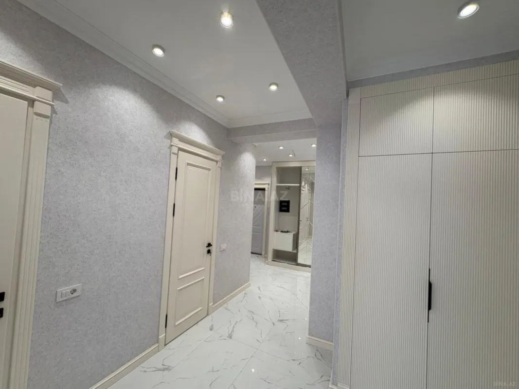 Kirayə verilir 3 otaqlı mənzil 145 m²