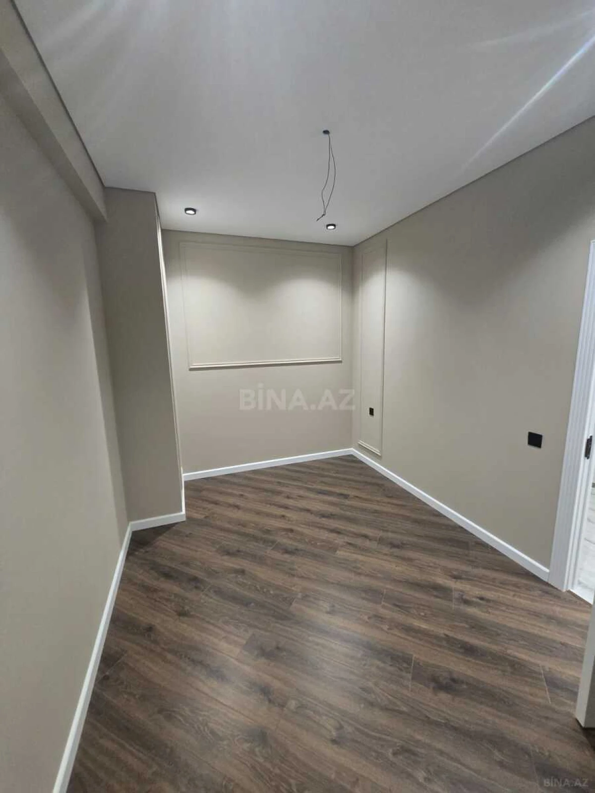 Satılır 2 otaqlı mənzil 62.7 m²