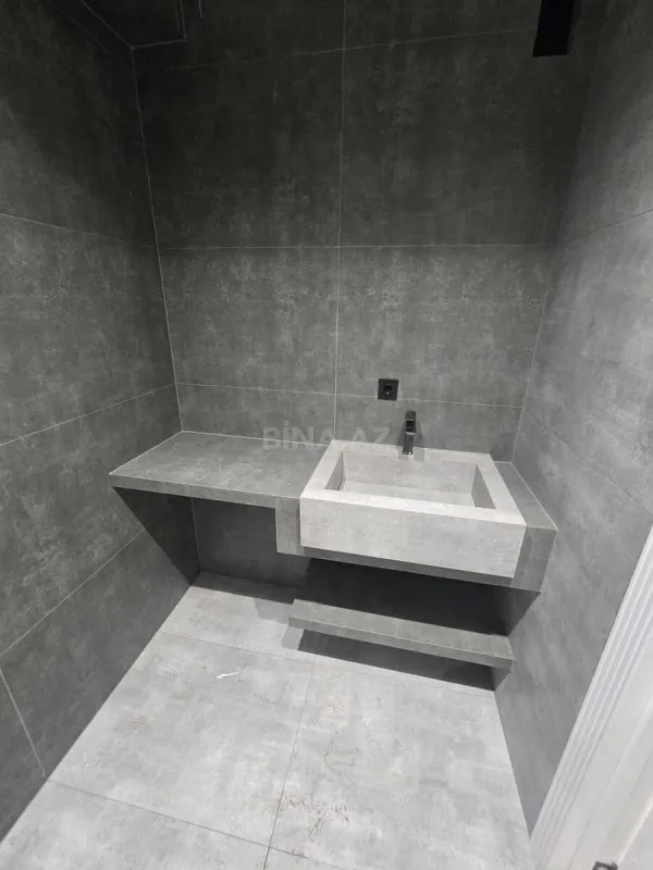 Satılır 2 otaqlı mənzil 62.7 m²