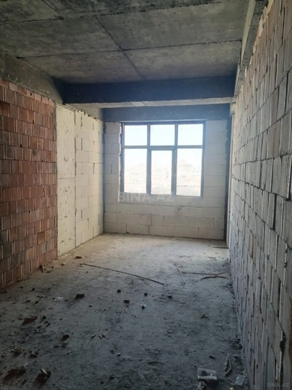 Satılır 3 otaqlı mənzil 134 m²