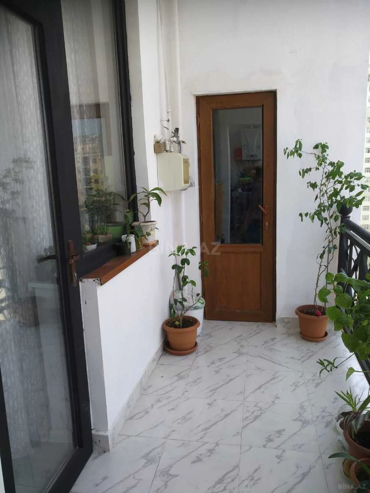 Satılır 3 otaqlı mənzil 103 m²