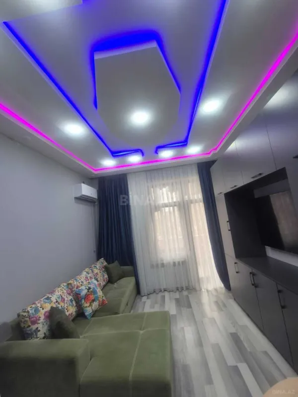 Satılır 2 otaqlı mənzil 67.8 m²