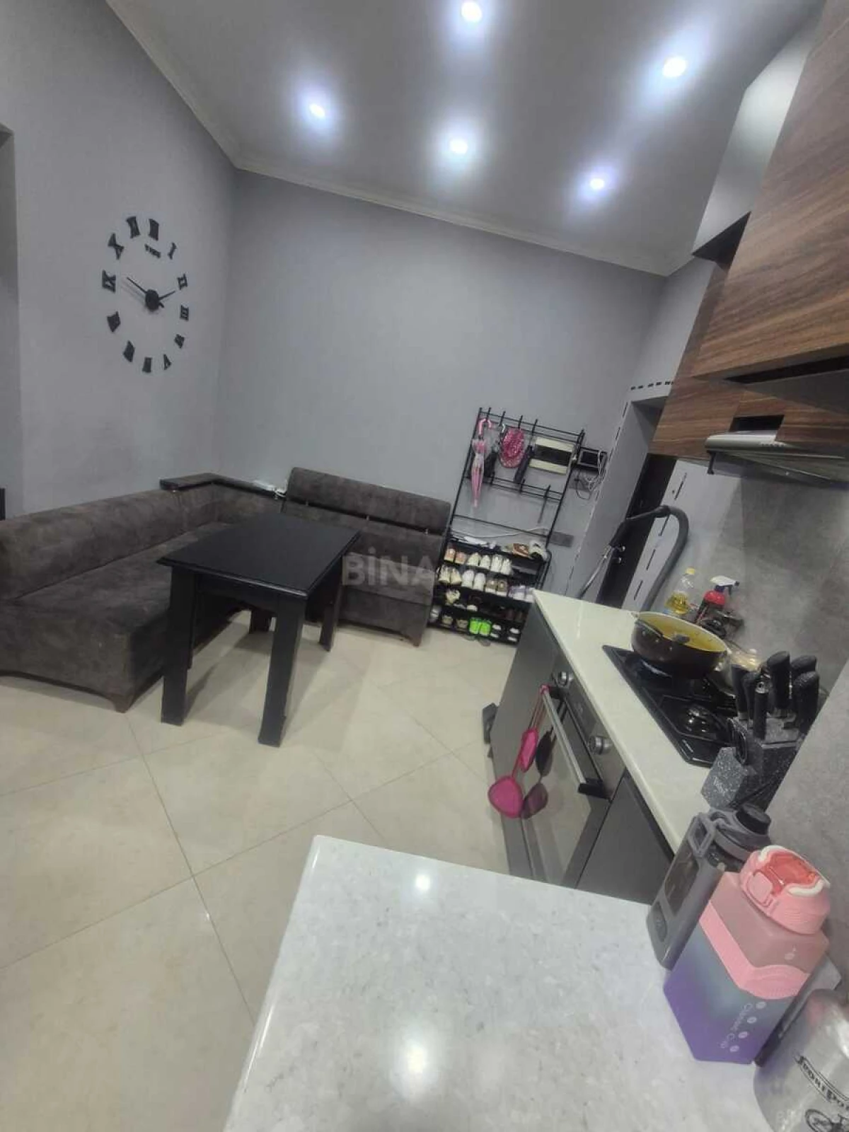 Satılır 2 otaqlı mənzil 67.8 m²