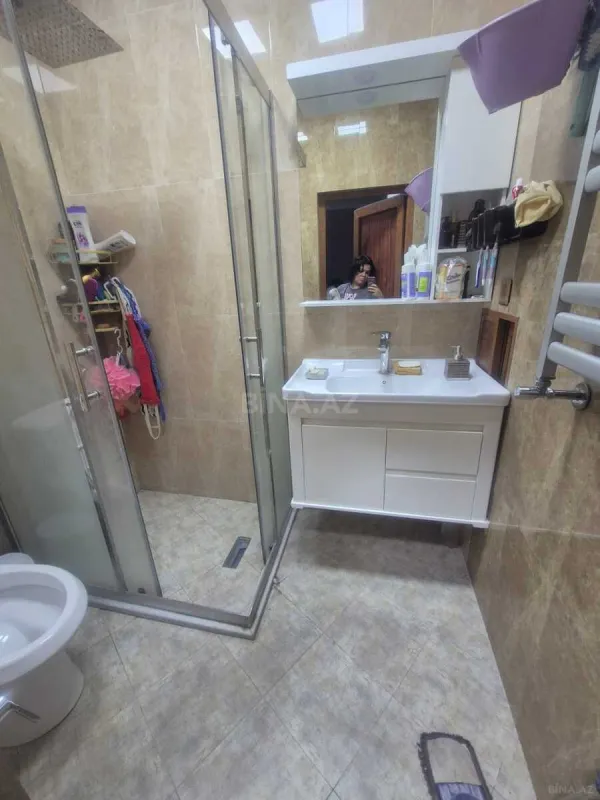 Satılır 2 otaqlı mənzil 67.8 m²