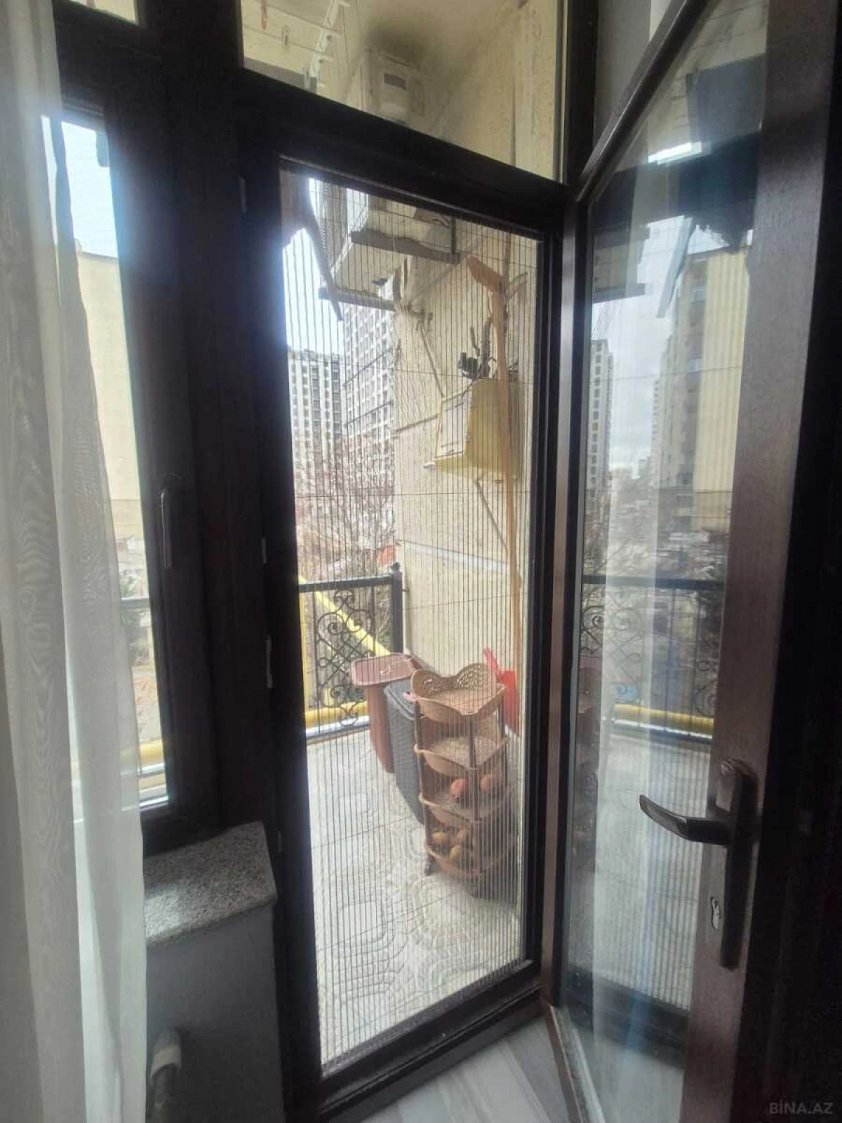 Satılır 2 otaqlı mənzil 67.8 m²