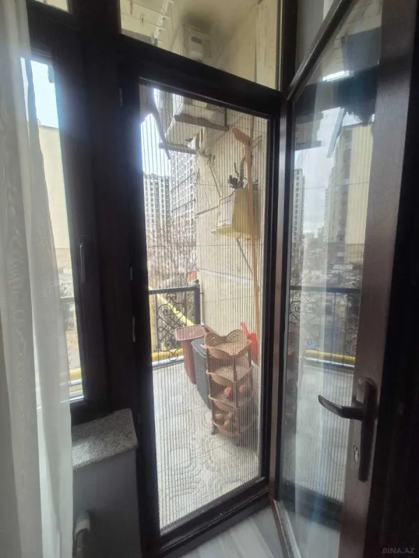 Satılır 2 otaqlı mənzil 67.8 m²