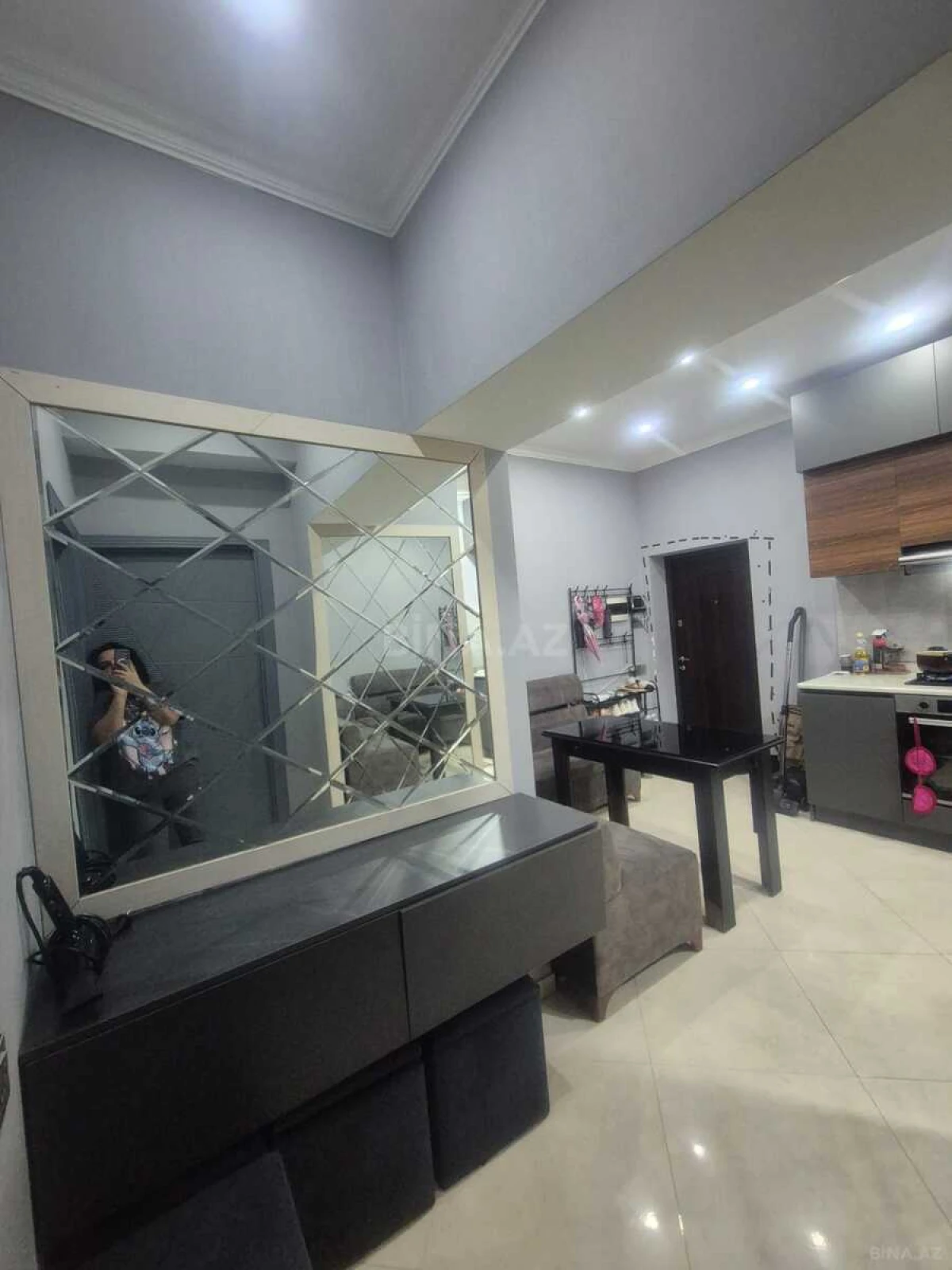 Satılır 2 otaqlı mənzil 67.8 m²