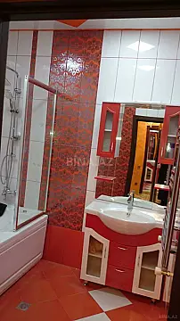 Kirayə verilir 2 otaqlı mənzil 94 m²