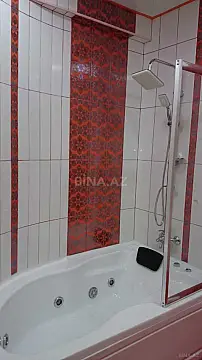 Kirayə verilir 2 otaqlı mənzil 94 m²