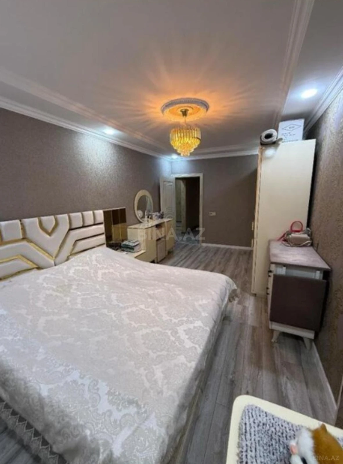 Satılır 4 otaqlı mənzil 80 m²