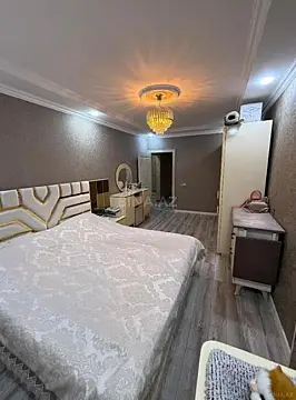 Satılır 4 otaqlı mənzil 80 m²