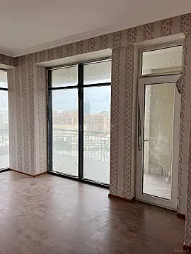 Satılır 2 otaqlı mənzil 104 m²