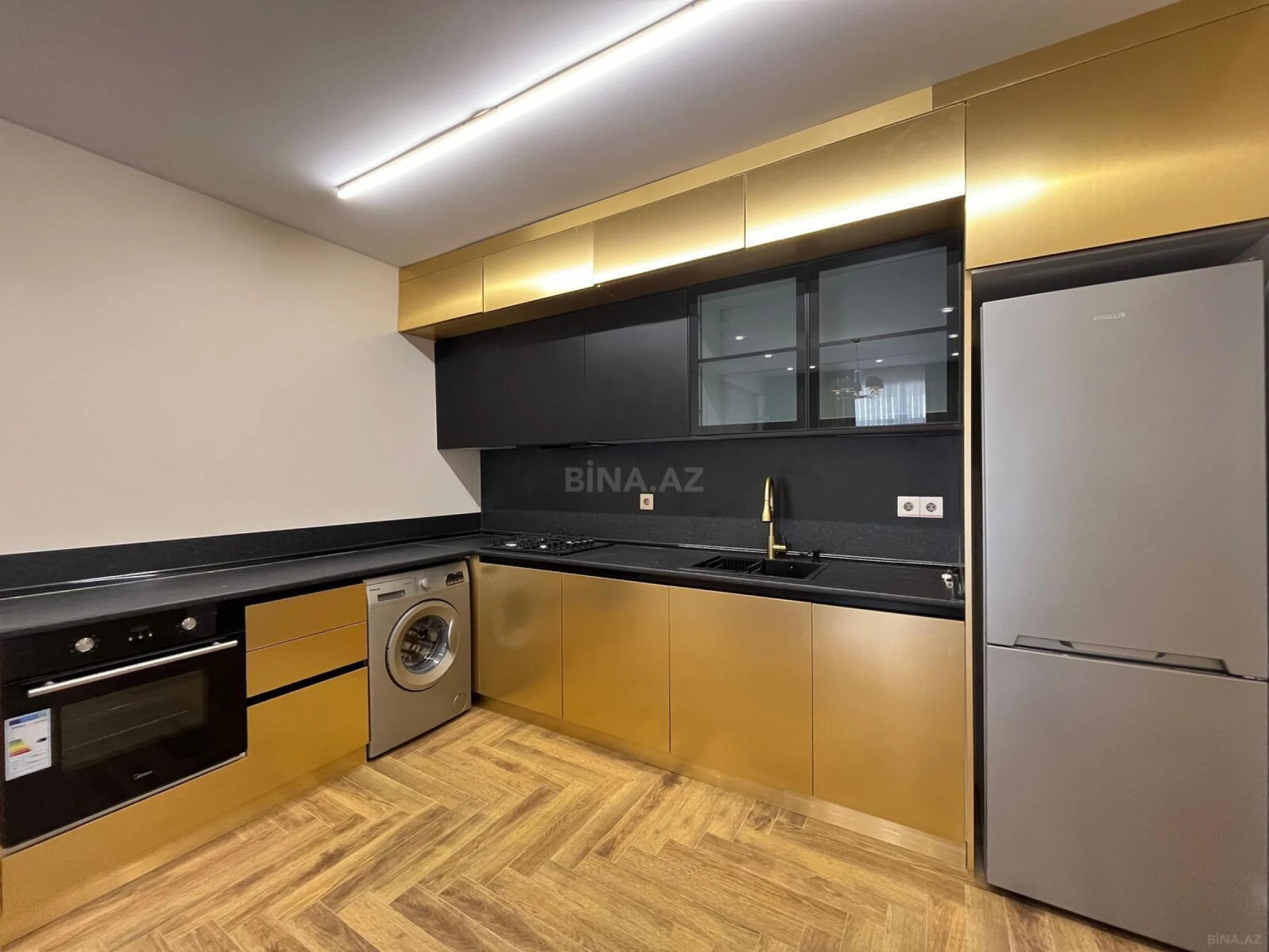 Kirayə verilir 3 otaqlı mənzil 120 m²