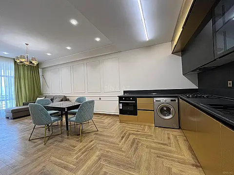 Kirayə verilir 3 otaqlı mənzil 120 m²