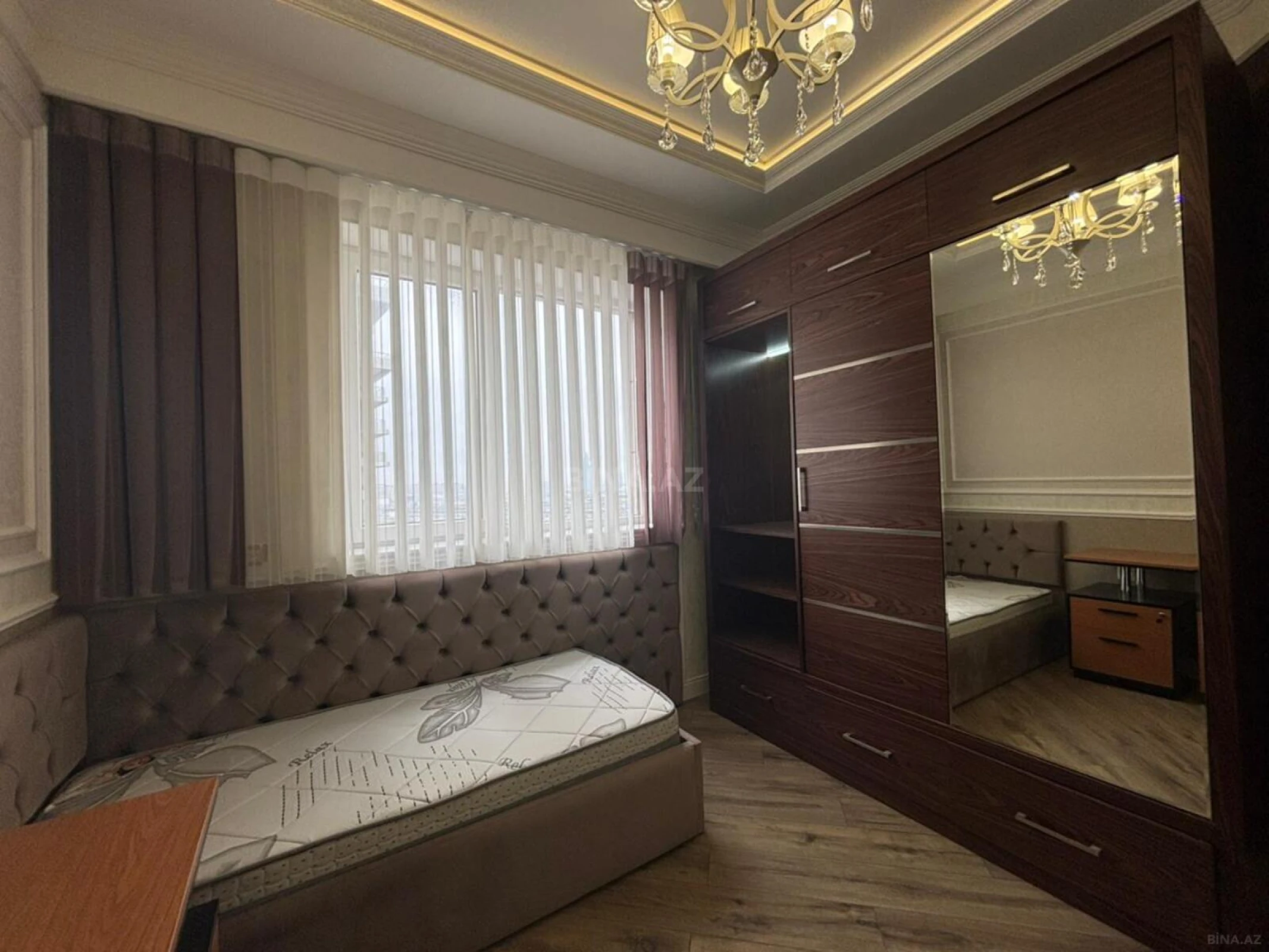 Kirayə verilir 3 otaqlı mənzil 120 m²