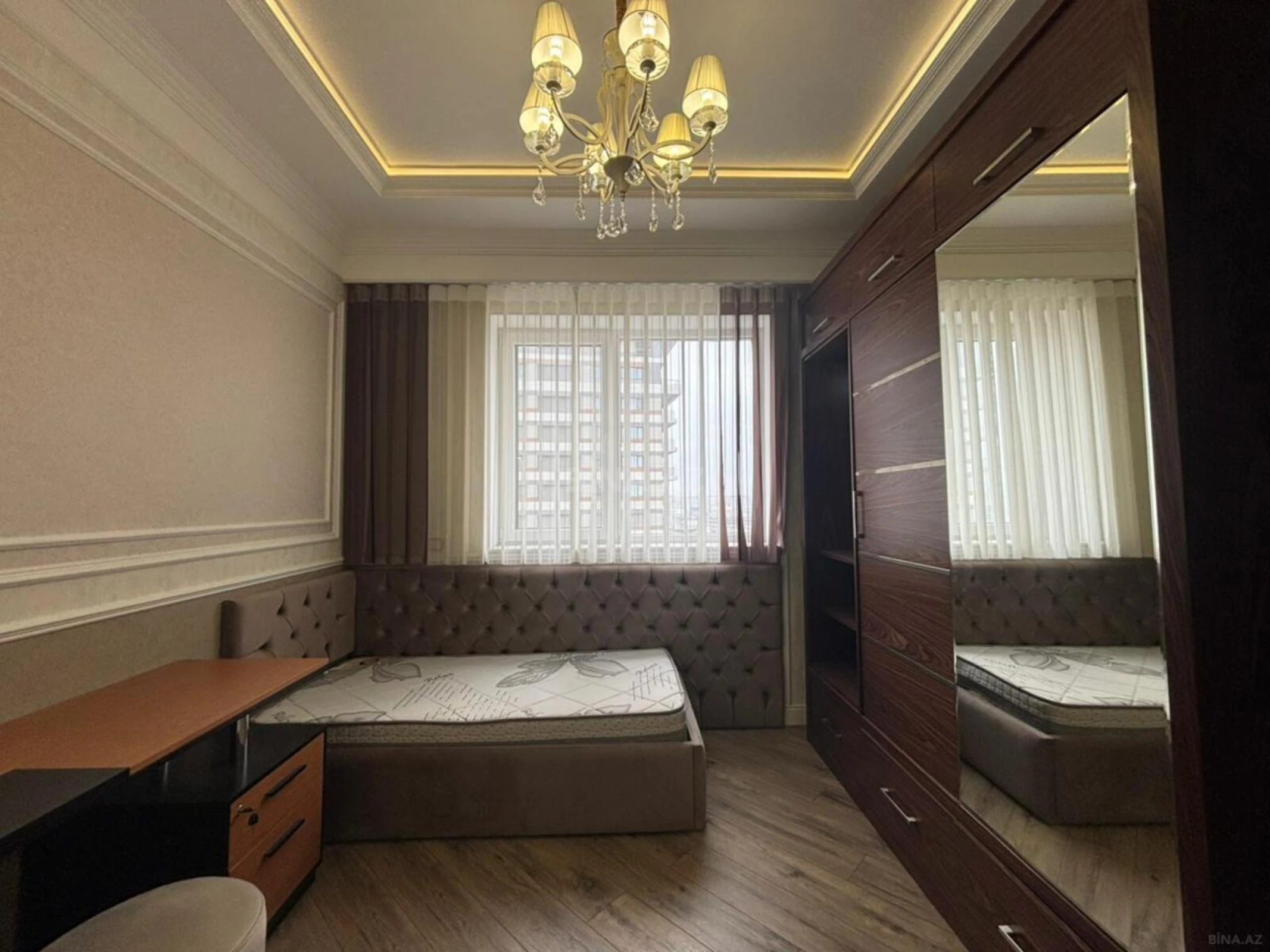 Kirayə verilir 3 otaqlı mənzil 120 m²