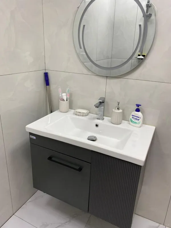 Satılır 4 otaqlı mənzil 100 m²