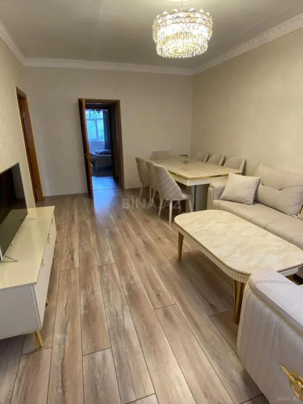 Satılır 4 otaqlı mənzil 100 m²