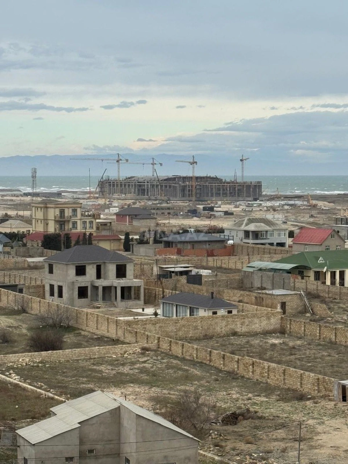 Satılır 1 otaqlı mənzil 57 m²