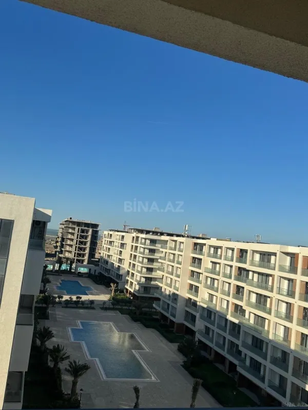 Satılır 1 otaqlı mənzil 57 m²
