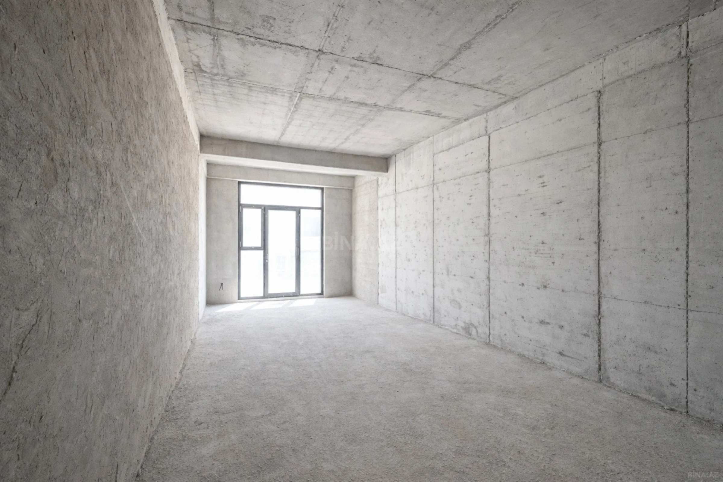 Satılır 5 otaqlı mənzil 281 m²